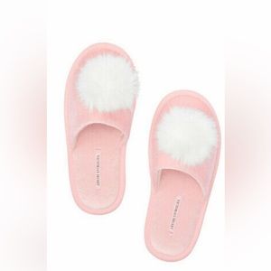Victorias Secret Pink Cozy Plush Velvet Faux Fur Pom Pom Slppers